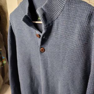 G.H. Bass  & Co. Pullover Men's Size XL Blue Large Buttons